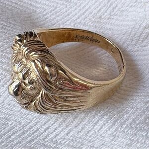 J.Crew gold lion ring size 6. With dusted bag. Gold plates sterling silver.